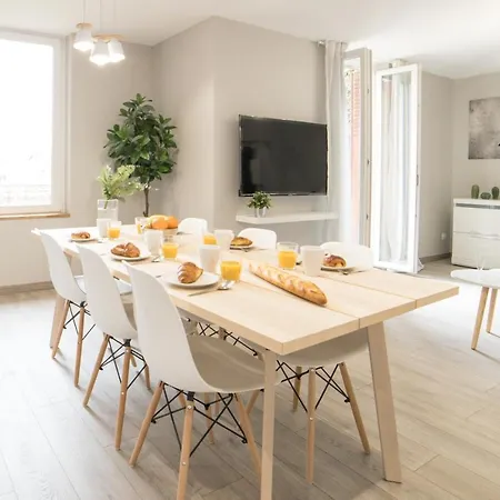 Duplex Republique Apartment *