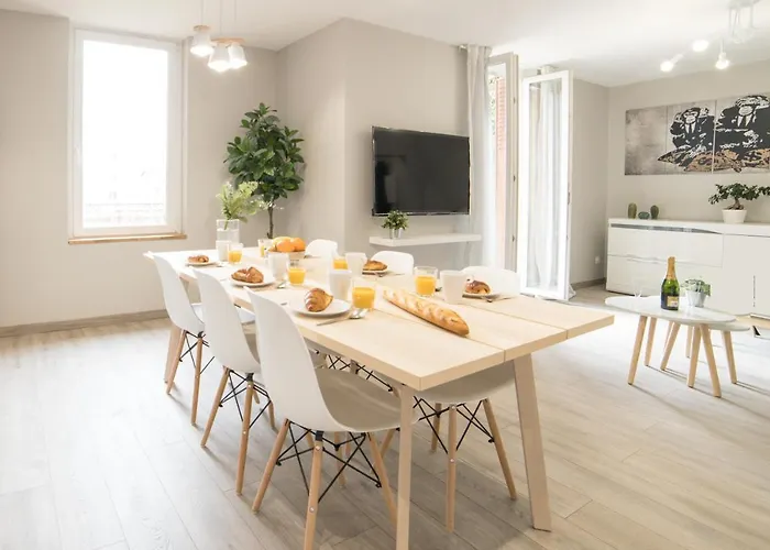 Duplex Republique Apartment *