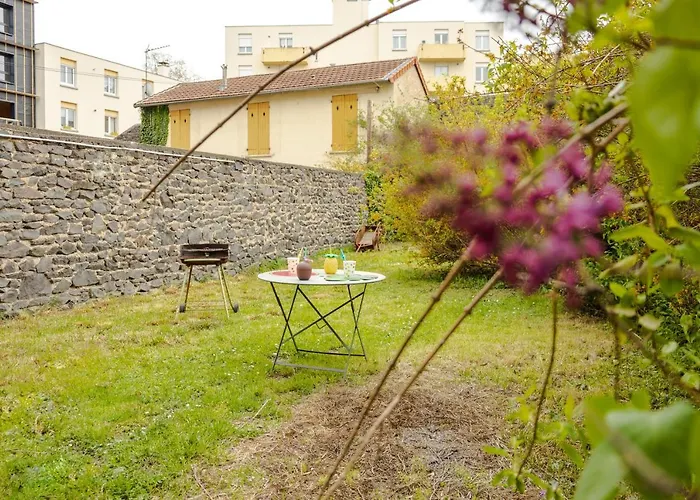 Duplex Republique Apartment